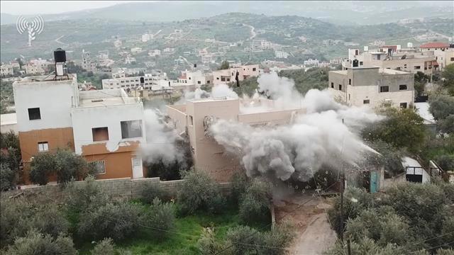 הריסת בתים המחבלים של דימנטמן
