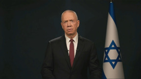 באופוזיציה קוראים לגלנט לחזור בו מהתפטרותו כדי להתנגד לחוק הגיוס