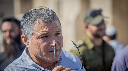 קרוב משפחה של ראש שב"כ דוד זיני הוא אחד המעורבים בפרשת ההברחות לעזה