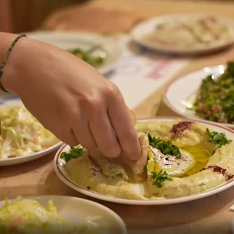 חומוס הולך עם קציפת מנגו? מבחן הטעימה לדור הבא של החומוס