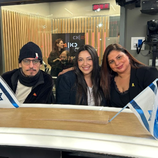 פרק 30: יובל רפאל, נציגת ישראל לאירוויזיון 2025, מגיעה לאולפן כאן גימל להתארח אצל מאיה וקותי