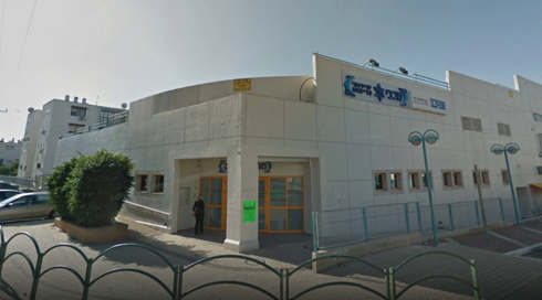 למרות התלונה על הטרדה: רופא קופ"ח מכבי ממשיך לטפל