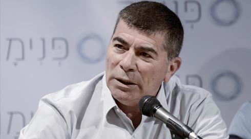 אשכנזי בכנס בחירות: ציבור הולך וגדל לא משרת בצבא, זה מסוכן למדינה