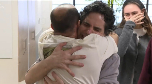 אחרי שאמר לבתו שהוא לא רוצה למות במנהרות - עופר קלדרון חזר הביתה