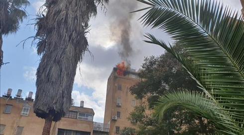 נעצר גבר בן 61 שתקף את בנו בסכין והצית את דירת גרושתו