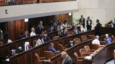 מפלה לממשלה: האופוזיציה הפילה חוק לראשונה מאז הבחירות