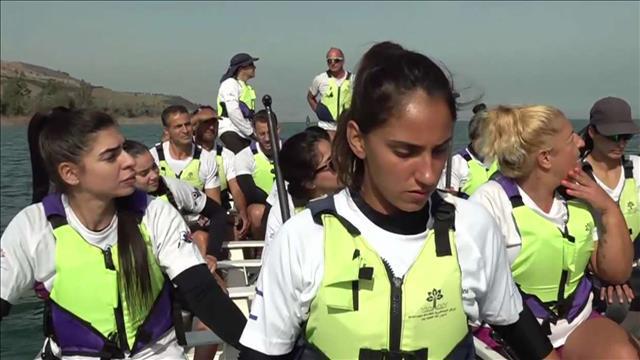 נבחרת חותרי סירות הדראגון "עכו דולפינס" עושה את דרכה לאליפות אירופה בדובאי