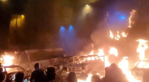 בישראל עוקבים אחר המחאות והסיכוי לנפילת המשטר