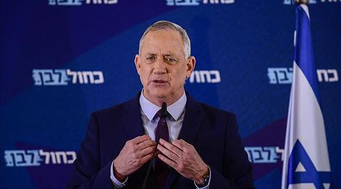 בכחול לבן קוראים לגנץ: בקש מאשכנזי לעמוד בראשות המפלגה
