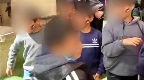 תיעוד: דגלי פלסטין צוירו על פני ילדים בחגיגות לקראת הרמדאן בבית ספר ברהט