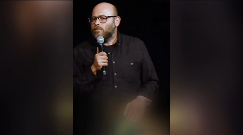 הבדיחה על החטופים שהביאה למעצר: הסטנדאפיסט הערבי-ישראלי מסתבך
