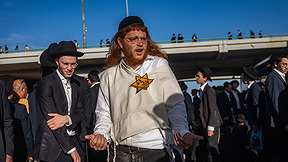 בעקבות מעצר עריקים: הפגנות החרדים חזרו - גם נגד אריה דרעי