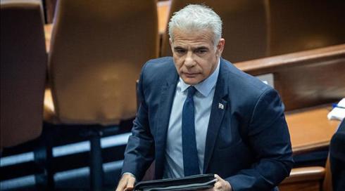 מעצירת החקיקה לחודשיים ועד זימון הרמטכ"ל והנגיד: התנאים של לפיד להידברות
