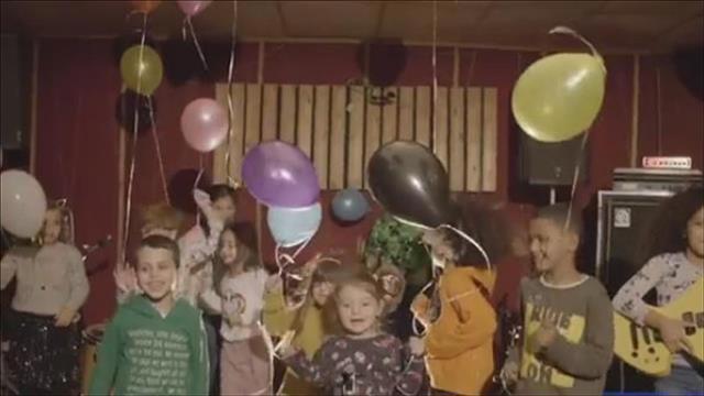 מתוך הקליפ לחידוש השיר "יום יבוא"