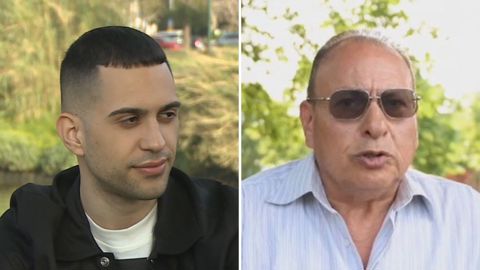 אחמד מחמוד (מימין) ובנו אלסנדרו
