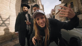 כאן 11