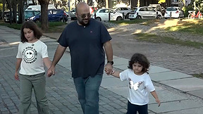 "המוכר סירב למכור לי": המשפחות שירדו מהארץ – ומתמודדות עם אנטישמיות