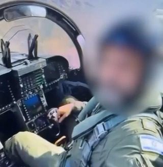שב"ח שהתחזה לטייס קרב באמצעות AI