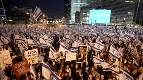 המהפכה המשפטית חוזרת? בקואליציה דנו בהדחת היועמ"שית והשר לוין נלחם בשופטים