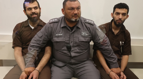 גזר הדין של המחבלים נדחה בשל "הסיכון הביטחוני" בהגעתם לביהמ"ש
