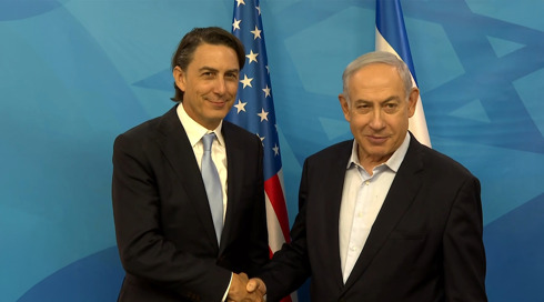 אפילו הספיק לקפוץ לסטארבקס: שליח ביידן שואף להגיע להסדרה בלבנון