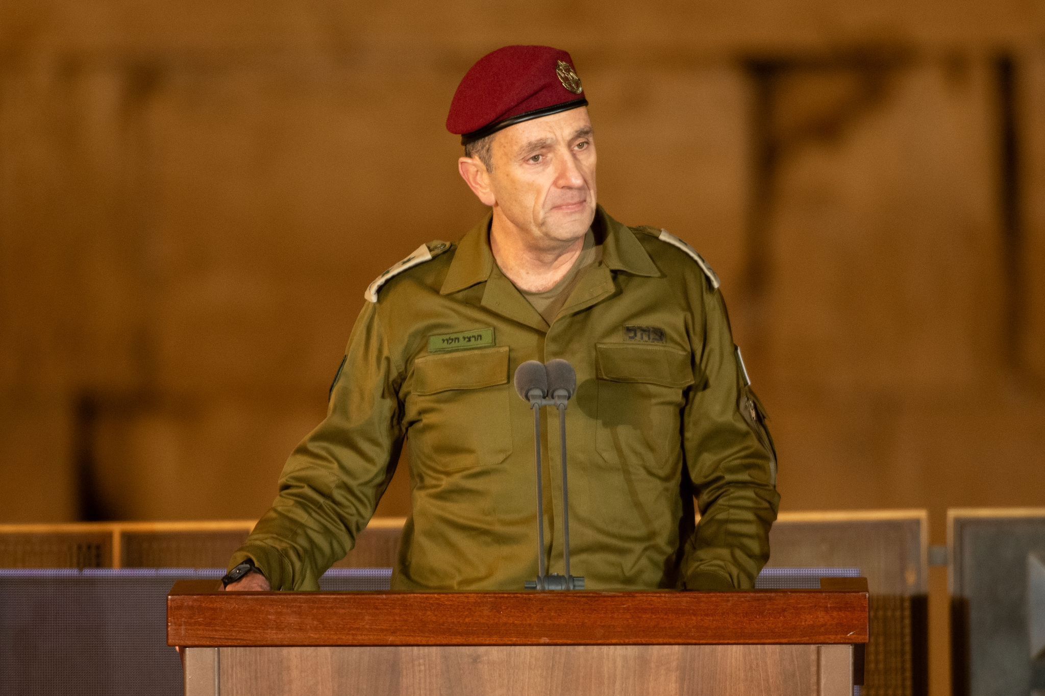 הרמטכ"ל, רב-אלוף הרצי הלוי, בטקס הדלקת נר זיכרון ברחבת הכותל המערבי