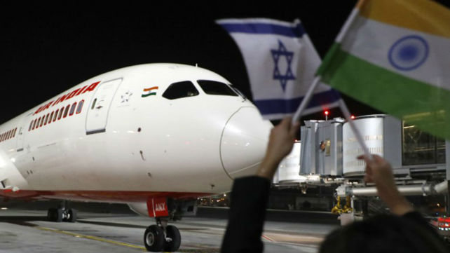נחיתת הטיסה הראשונה של אייר אינדיה בנתב"ג