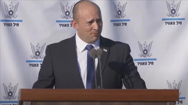 רה"מ בנט בטקס קורס טיס