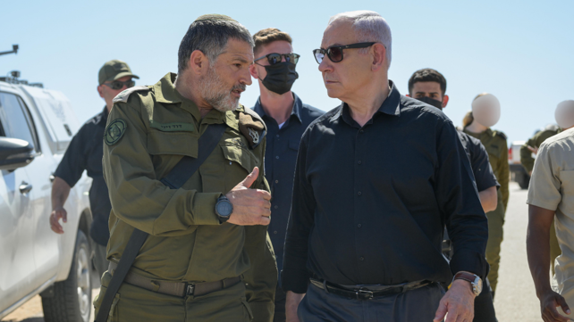 ראש הממשלה בנימין נתניהו עם אלוף דוד זיני