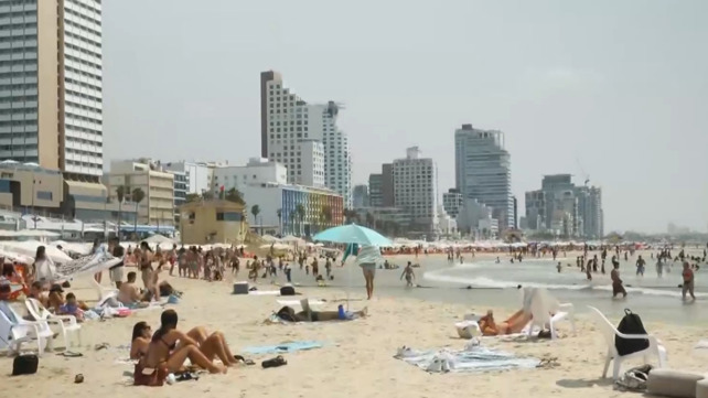 השיא עוד לפנינו: כך הישראלים מתמודדים עם גל החום הכבד