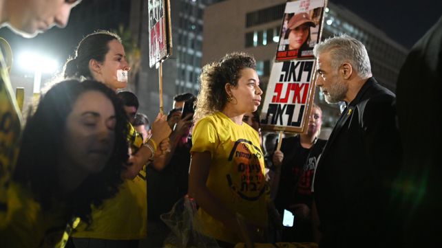 לפיד בכיכר החטופים