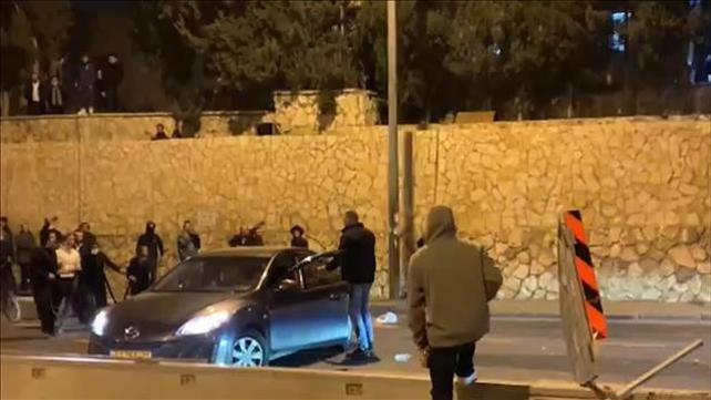 מחאה אלימה על מות אהוביה סנדק בירושלים