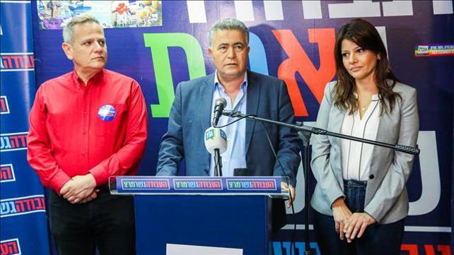 אורלי לוי אבקסיס, עמיר פרץ וניצן הורוביץ