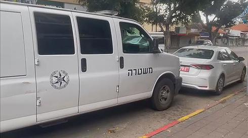 חשד לרצח: בת 76 נמצאה ללא רוח חיים ברחובות