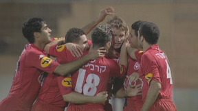 הראשון בשער