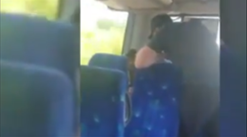 תיעוד: שוטר מג"ב נוהג בתוקפנות כלפי יוצא אתיופיה