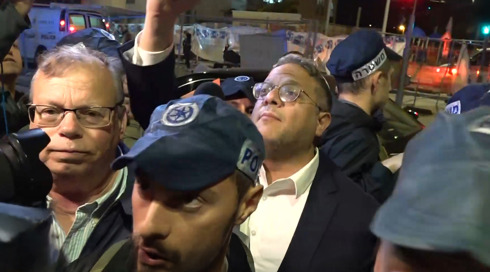 מפקד הכלא לשעבר: "פוטרתי כי סירבתי לבקשת בן גביר להטיב עם מחבלים יהודים"
