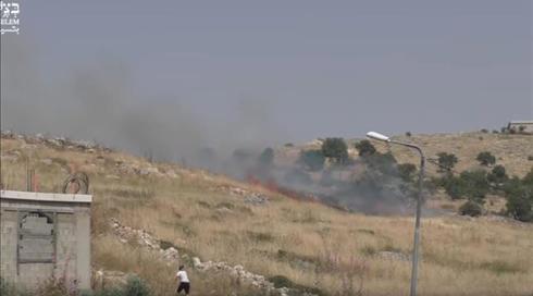 תיעוד בצלם: ישראלים מציתים כפרים פלסטינים