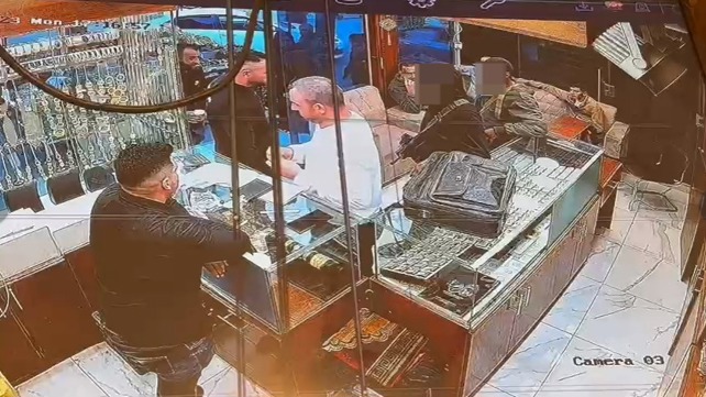 חיילים נכנסו עם נשק לחברון