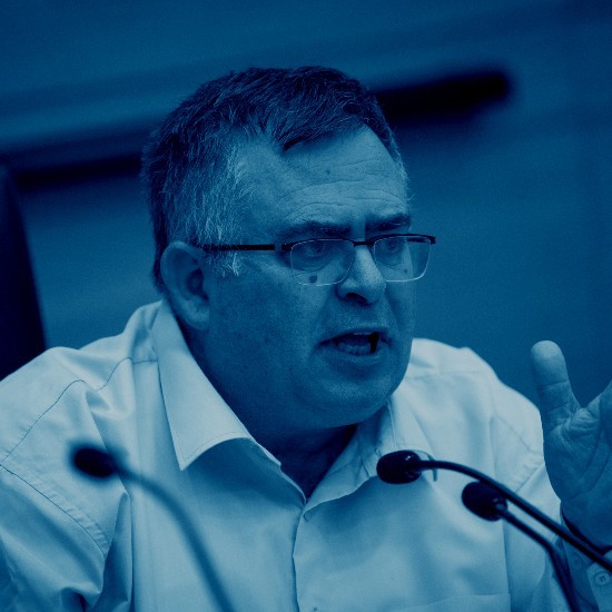"יש בליכוד ח"כים קיצוניים שקוראים לפטר שר, זו חוצפה"