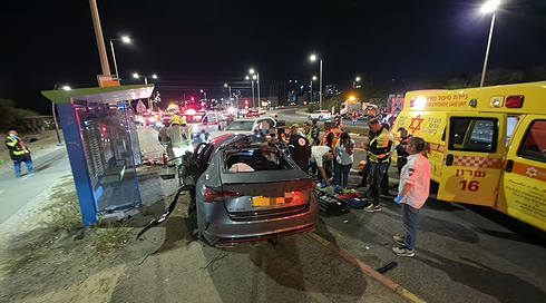 פיצוץ רכב בכביש 4