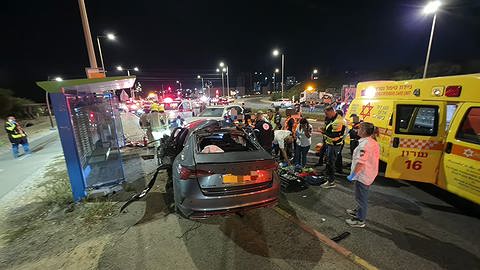 פיצוץ רכב בכביש 4