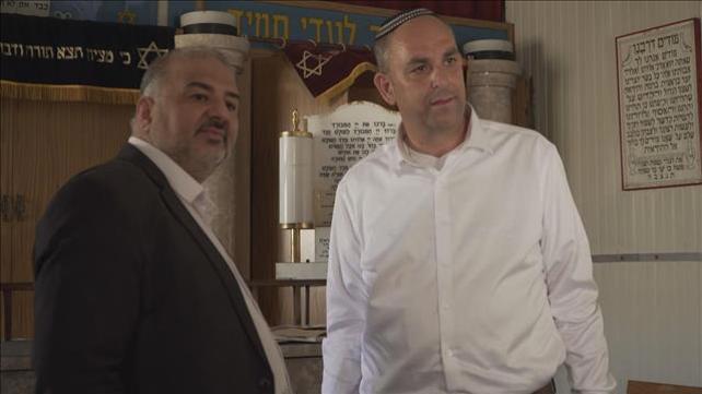 עבאס בבית כנסת בלוד