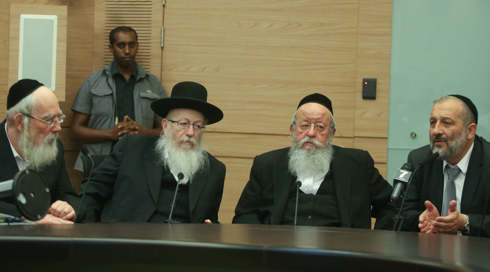 הדיל נחשף: החרדים יתנגדו לחוק המואזין, הערבים לא יצביעו על חוק הגיוס