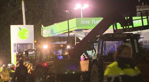 אירלנד: 10 הרוגים בפיצוץ בתחנת דלק