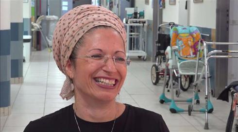 "גיבור אמיתי": מסע השיקום יוצא הדופן של הילד שנפצע באסון במירון
