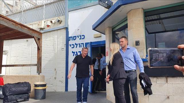 נוחי דנקנר משתחרר מהכלא 