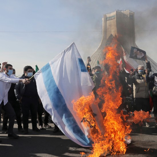 Adoctrinamiento, odio e incitación en las escuelas iraníes