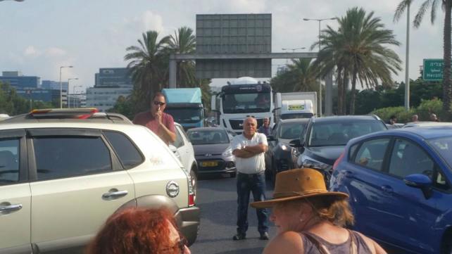 פקקים בכביש החוף