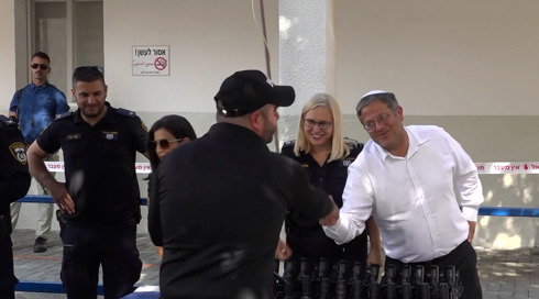 בחשד שהדליפו לו מידע רגיש: בכירי שב"ס ומשטרה המקורבים לבן גביר נחקרו
